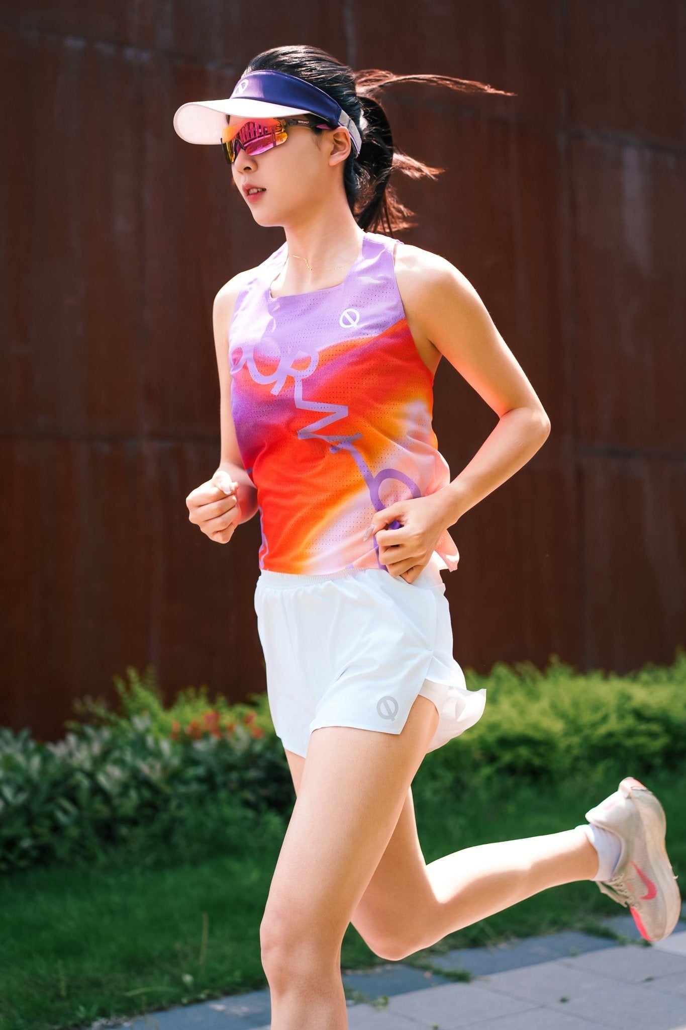 MasterWick Women's Race Singlet Golden Hour Edition - QK Running